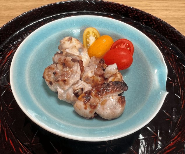 アスレシピ掲載「スタミナ満点！鶏肉の梅ニンニク焼き」